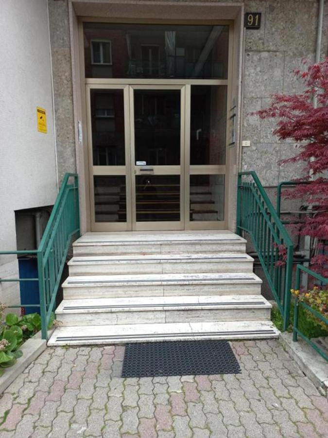 Appartamento 3 Camere Milano Centro Екстериор снимка
